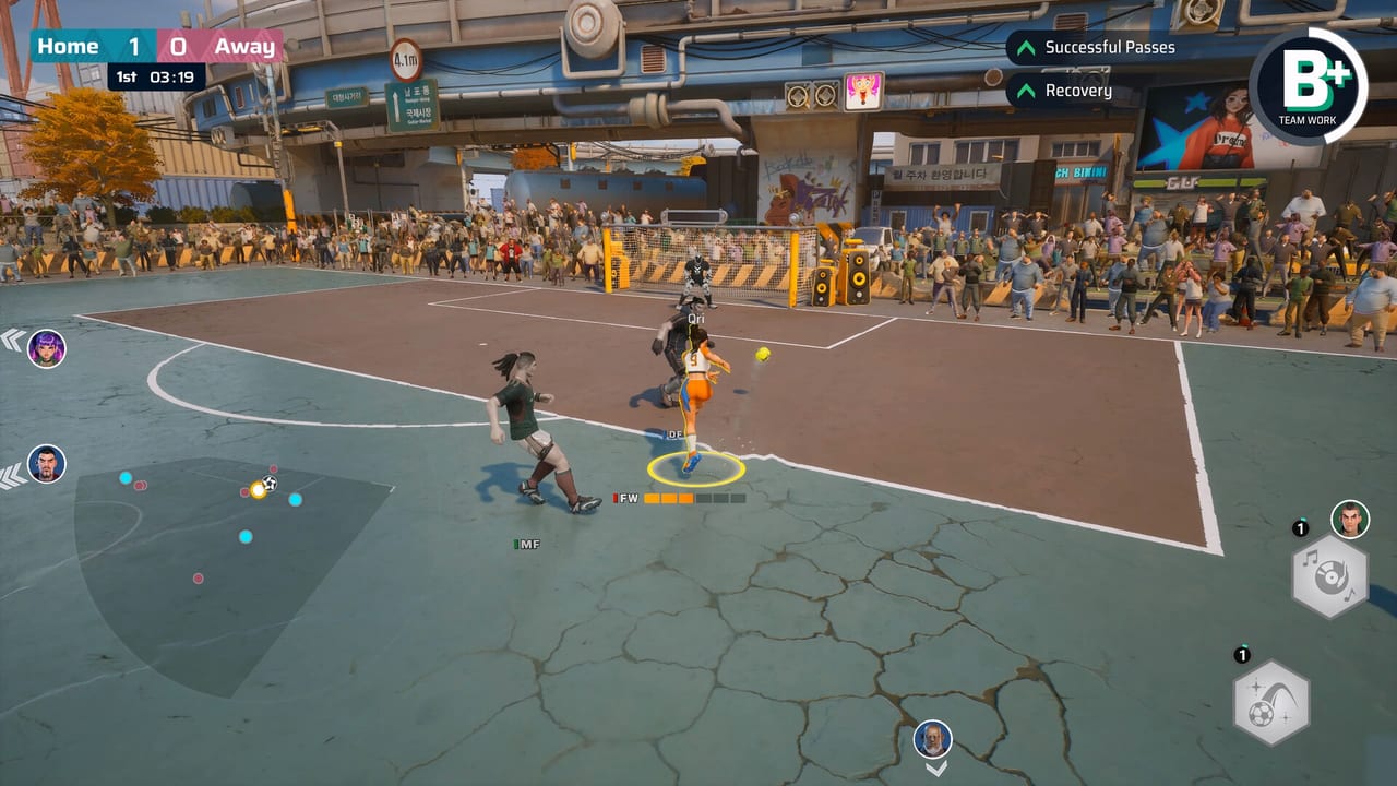 FreeStyle Football 2 5v5 HUD on a cracked urban court with Teamwork Rank and skill buttons